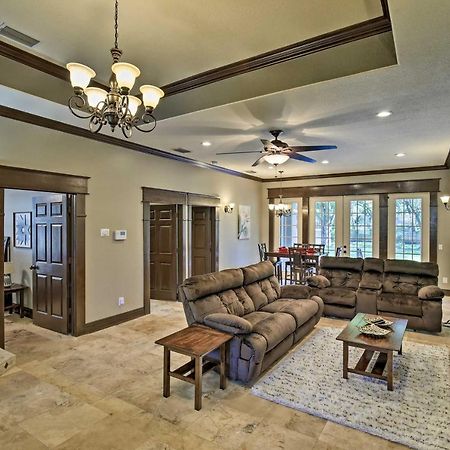 Tampa Oasis With Pool About 7 Mi To Busch Gardens! Villa Екстериор снимка