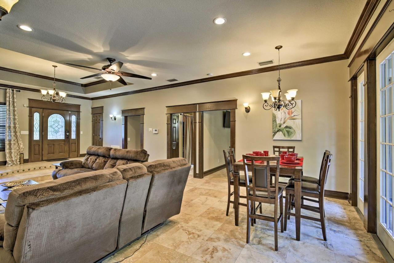 Tampa Oasis With Pool About 7 Mi To Busch Gardens! Villa Екстериор снимка