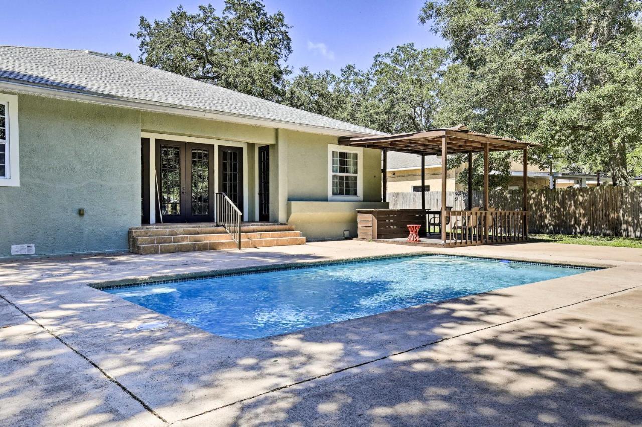 Tampa Oasis With Pool About 7 Mi To Busch Gardens! Villa Екстериор снимка